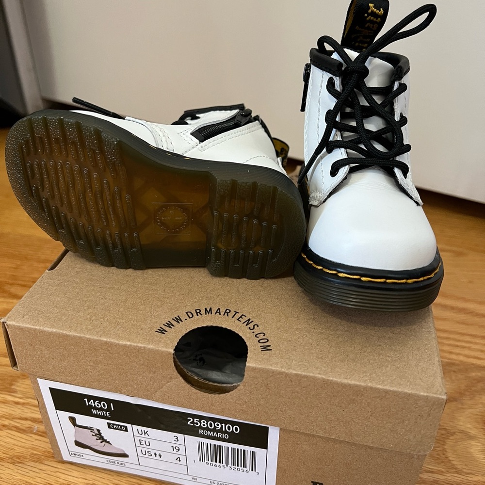 Dr. Marten size 4